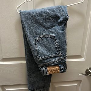 High waisted blue Jean